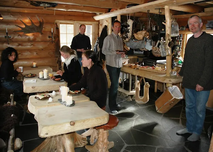 Engholm Husky Design Lodge