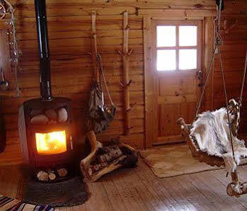 Engholm Husky Design Hytte